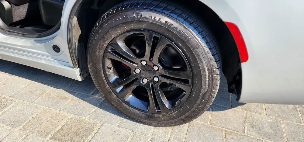 Dodge charger - Image 10