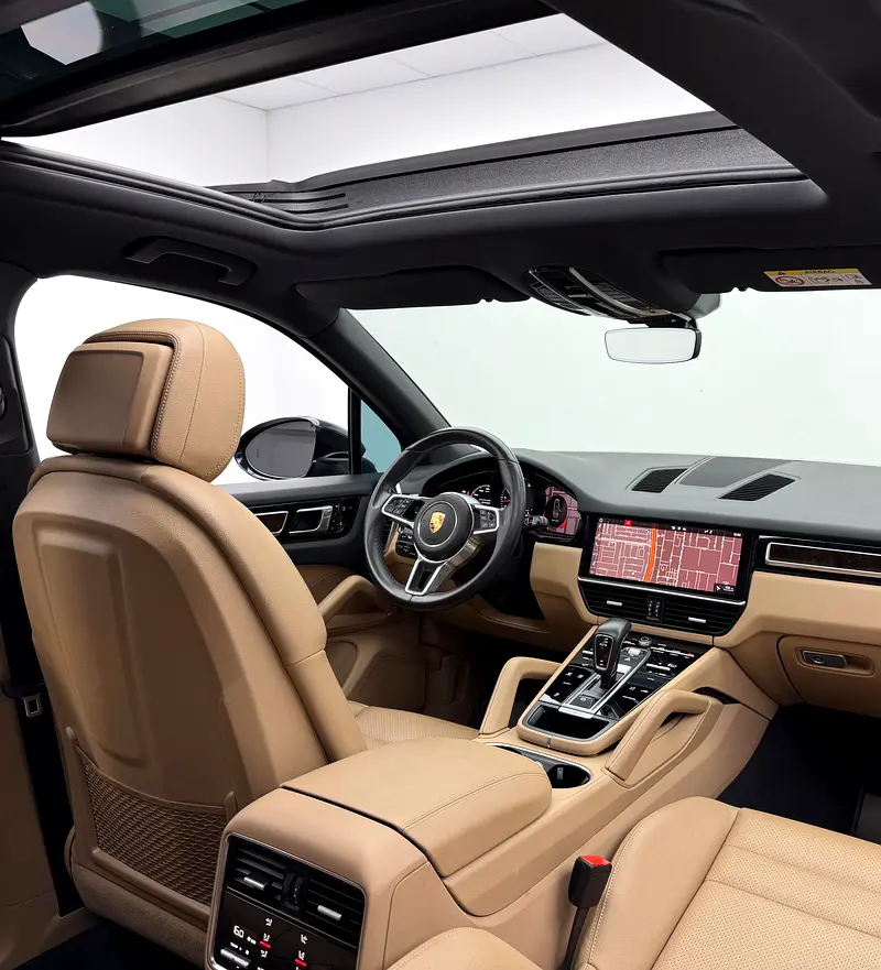 2021 Porsche Cayenne, Warranty, Full Porsche Service History, Excellent Condition, GCC - Image 12
