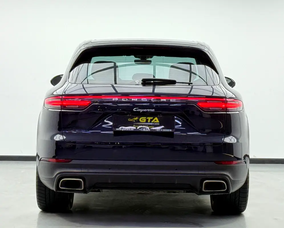 2021 Porsche Cayenne, Warranty, Full Porsche Service History, Excellent Condition, GCC - Image 5