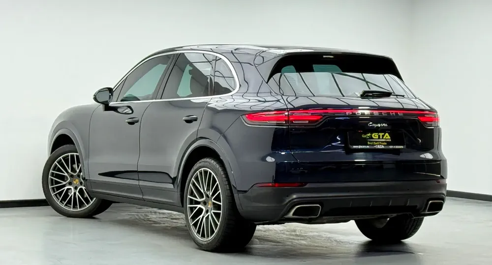 2021 Porsche Cayenne, Warranty, Full Porsche Service History, Excellent Condition, GCC - Image 6