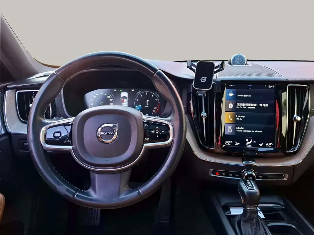 AED 1140/month | 2020 Volvo XC60 T5 Inscription | GCC Specs | Ref#477598 - Image 10