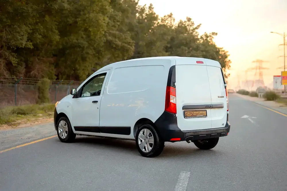Renault Dokker Delivery Van | GCC Specs | Ref#R32405 - Image 4