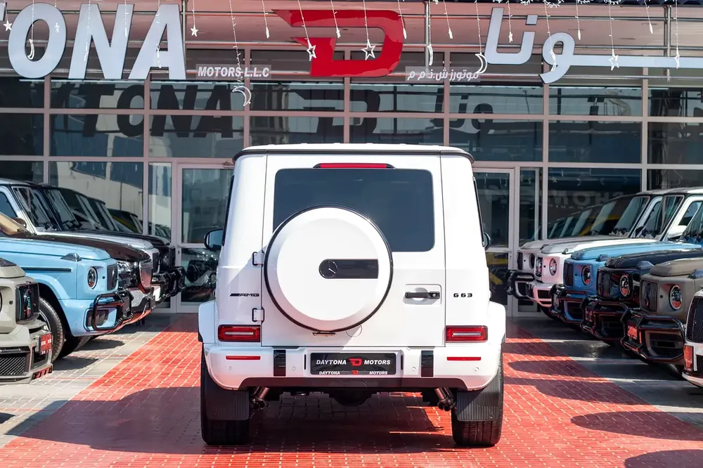 MERCEDES BENZ G63 | 2023 | 9,600 km | Under warranty - Image 6