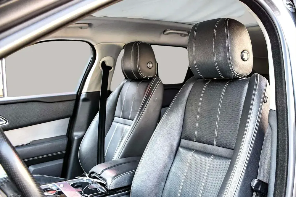AED 1246/month | 2019 Land Rover Range Rover Velar P250 S | GCC Specs | Ref#389279 - Image 12