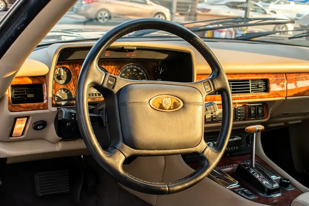 1991-JAGUAR XJS | 71000 KM | EXCELLENT CONDITION | JAPAN IMPORT | CLASSIC CAR - Image 11