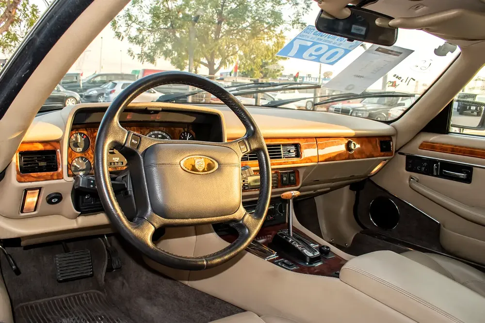 1991-JAGUAR XJS | 71000 KM | EXCELLENT CONDITION | JAPAN IMPORT | CLASSIC CAR - Image 12