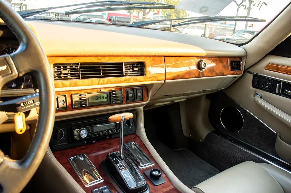 1991-JAGUAR XJS | 71000 KM | EXCELLENT CONDITION | JAPAN IMPORT | CLASSIC CAR - Image 14
