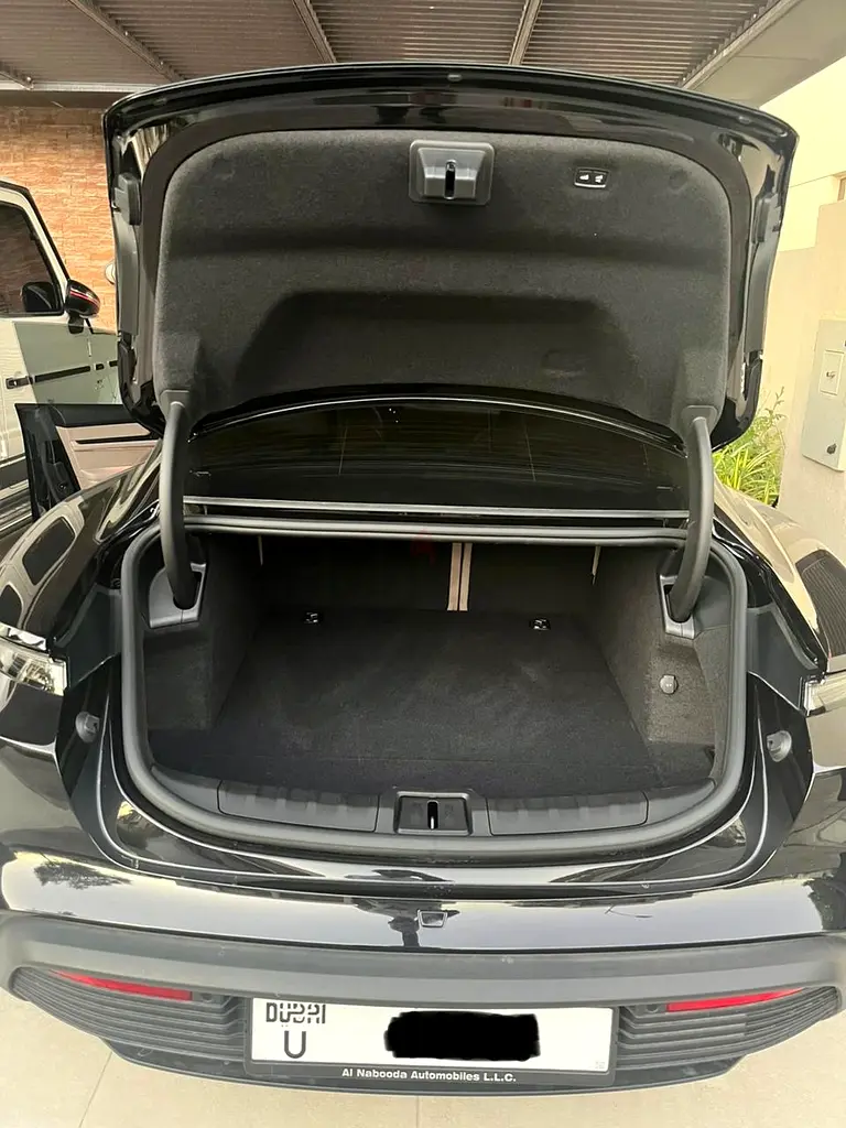 PORSCHE tycan 2023 for urgent SALE - Image 4