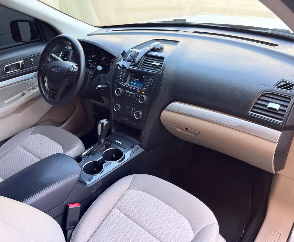 Original Paint // GCC Specs // 7 Seater // Single Owned // 2018 Ford Explorer - Image 17