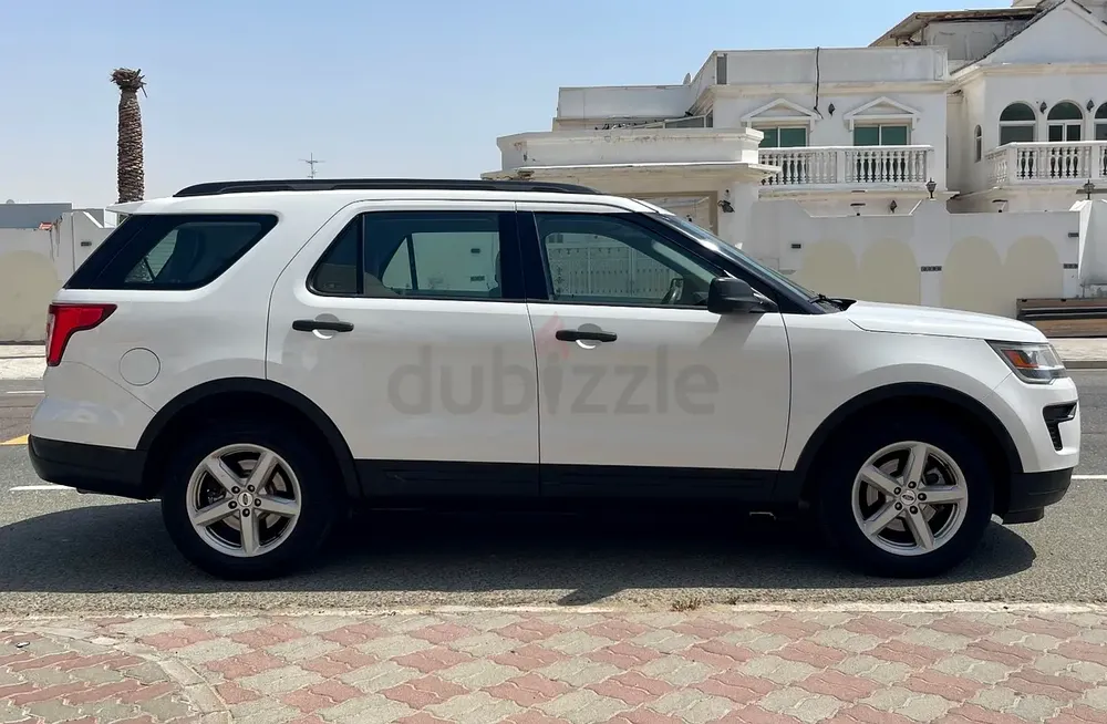 Original Paint // GCC Specs // 7 Seater // Single Owned // 2018 Ford Explorer - Image 4