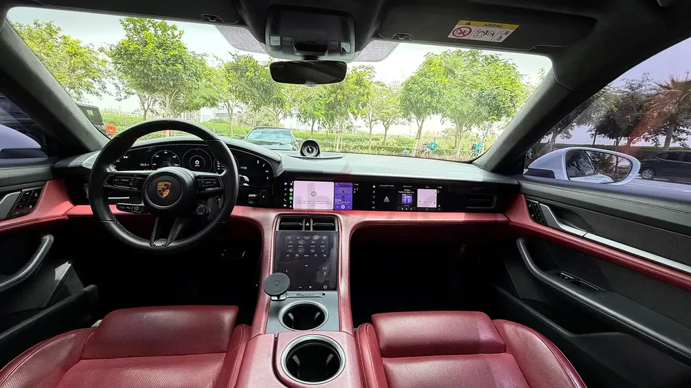 Porsche Taycan Turbo 2021 | GCC Specs | Warranty | Full Servide - Image 15