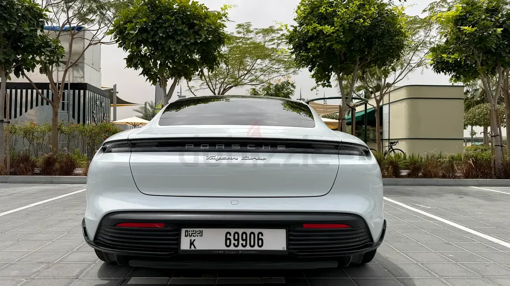 Porsche Taycan Turbo 2021 | GCC Specs | Warranty | Full Servide - Image 7