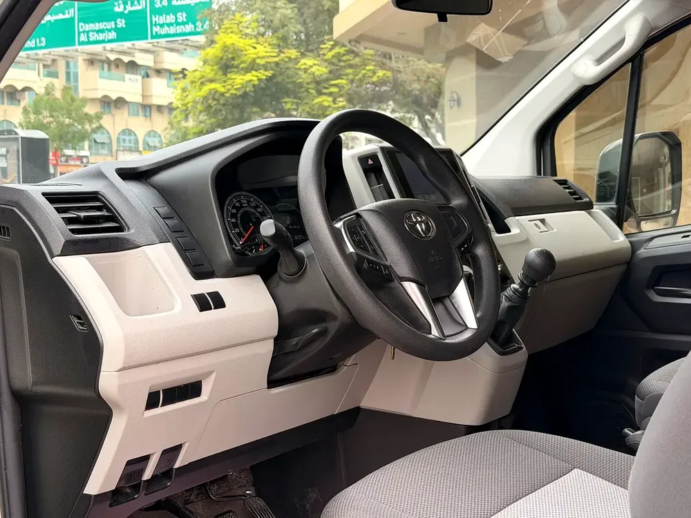Toyota Haice HighRoof 13-Seater Gcc Low Km Clean Car - Image 12