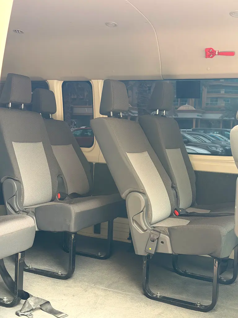 Toyota Haice HighRoof 13-Seater Gcc Low Km Clean Car - Image 9