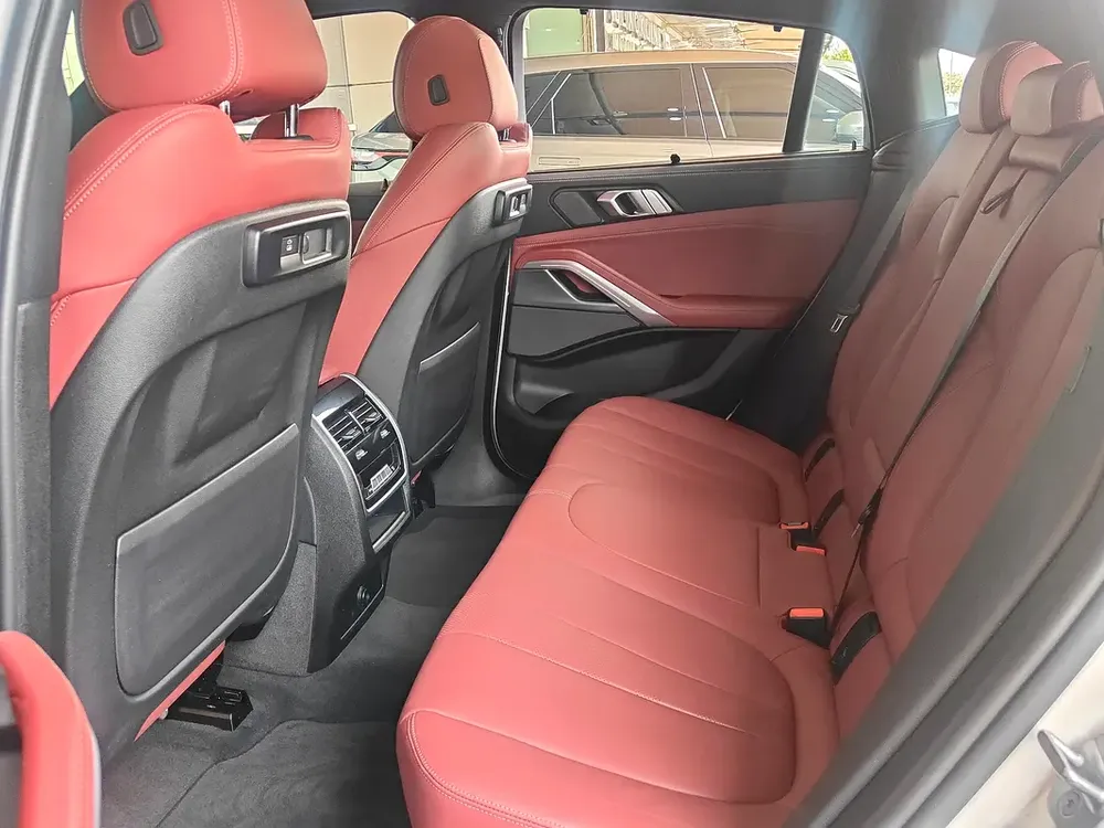 AED 1,990 P.M | 2021 BMW X6 xDrive40i XLine | Under Warranty | GCC | - Image 18