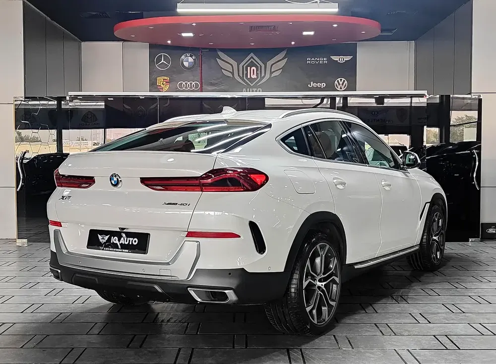 AED 1,990 P.M | 2021 BMW X6 xDrive40i XLine | Under Warranty | GCC | - Image 4