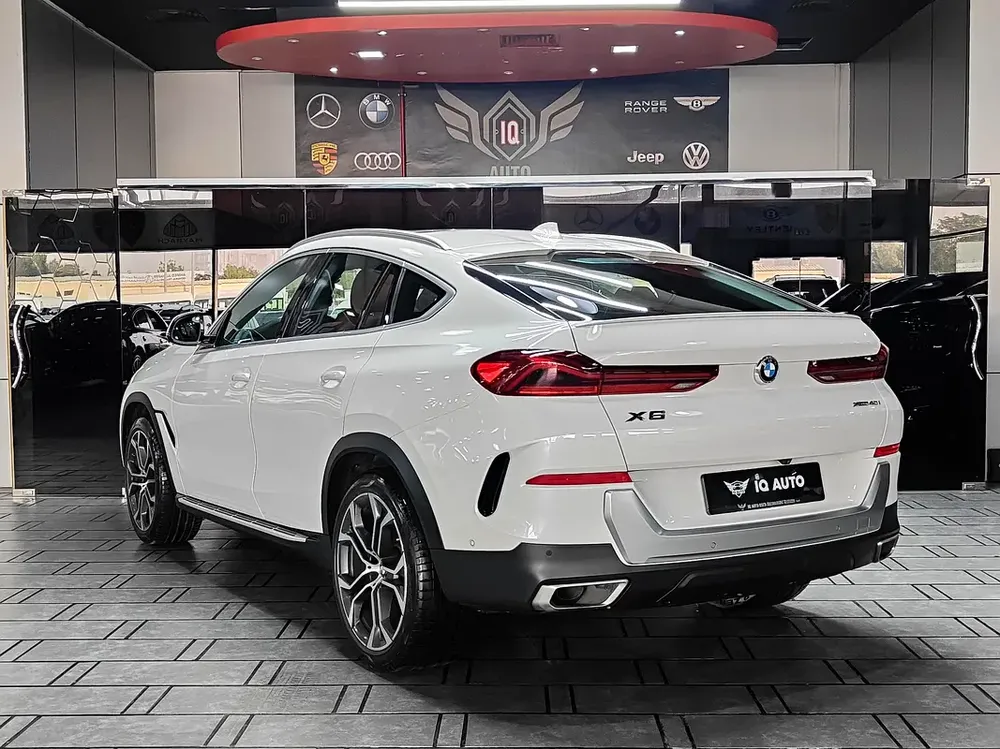 AED 1,990 P.M | 2021 BMW X6 xDrive40i XLine | Under Warranty | GCC | - Image 6