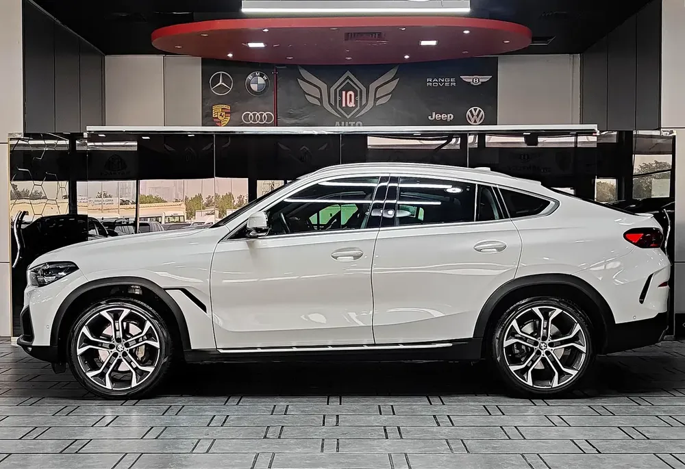 AED 1,990 P.M | 2021 BMW X6 xDrive40i XLine | Under Warranty | GCC | - Image 7