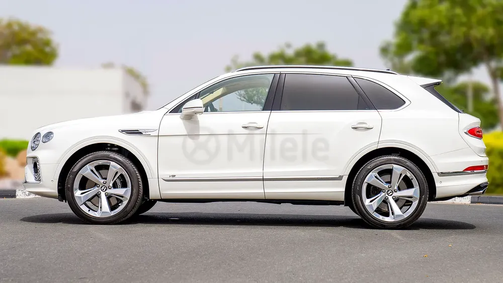 BENTLEY BENTAYGA | IN-HOUSE FINANCING AVAILABLE | DRIVE TODAY PAY LATER! - Image 4