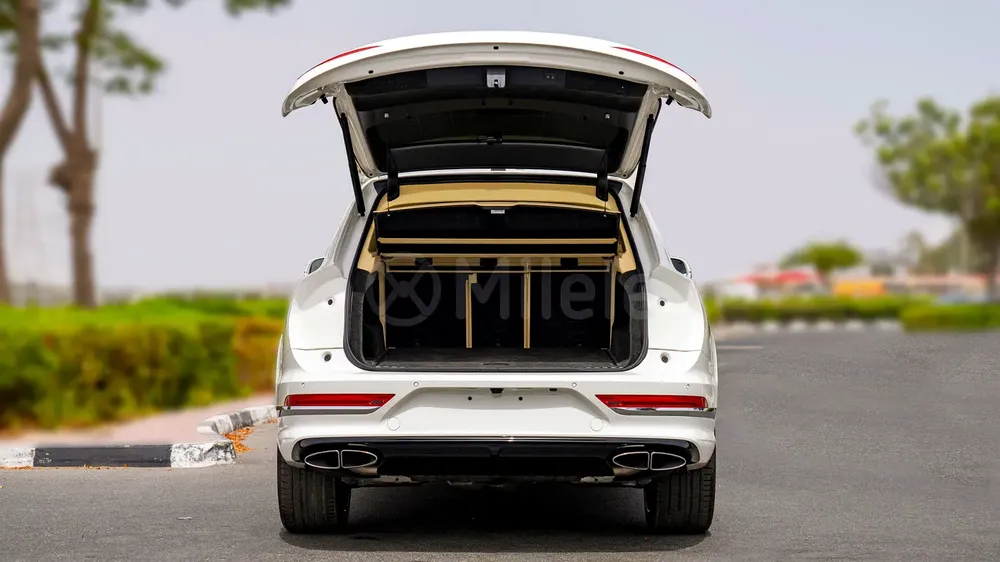 BENTLEY BENTAYGA | IN-HOUSE FINANCING AVAILABLE | DRIVE TODAY PAY LATER! - Image 8