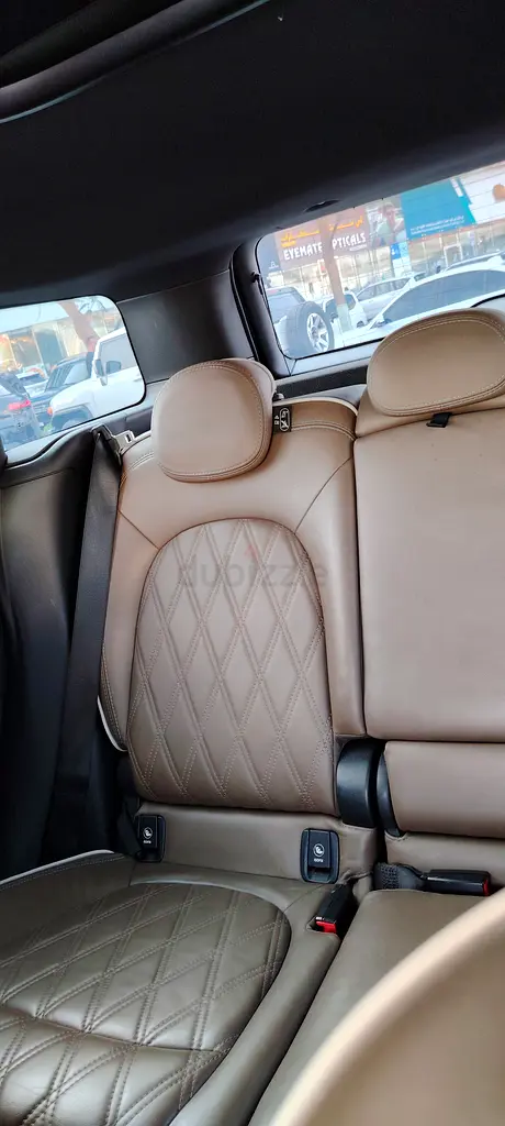 Mini Cooper 2018 in perfect condition - Image 10