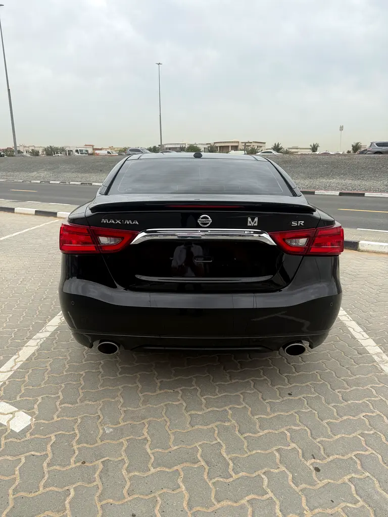 Nissan Maxima SR 2018, GCC Specs - Excellent Condition! - Image 8