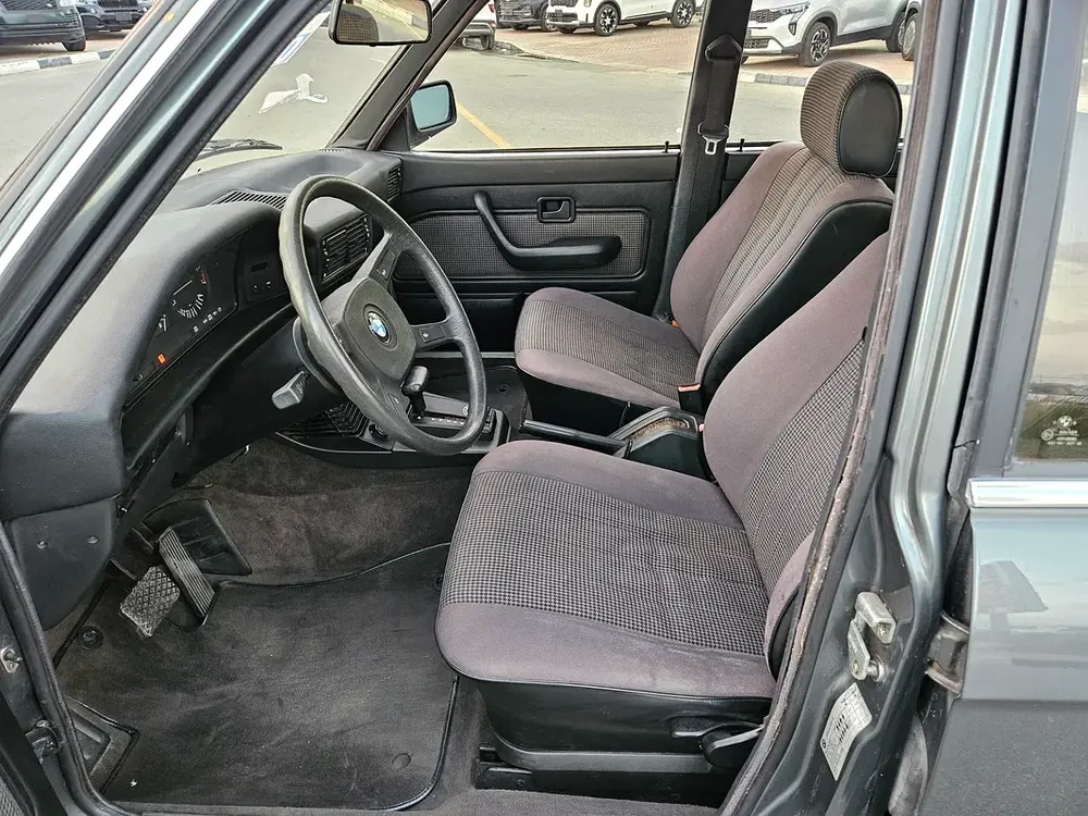 BMW 520I 1987 CLASSIC JAPAN IMPORTED - Image 12