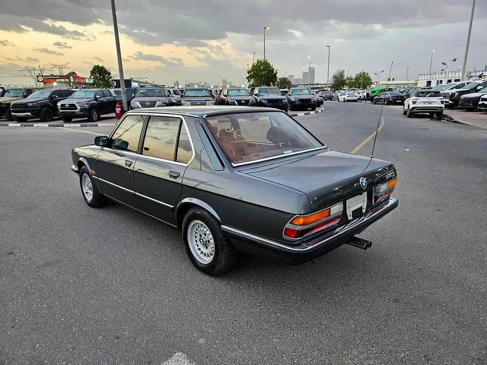 BMW 520I 1987 CLASSIC JAPAN IMPORTED - Image 5