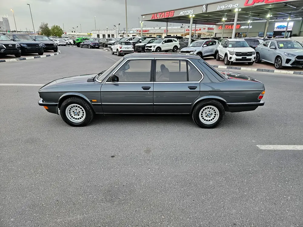 BMW 520I 1987 CLASSIC JAPAN IMPORTED - Image 8