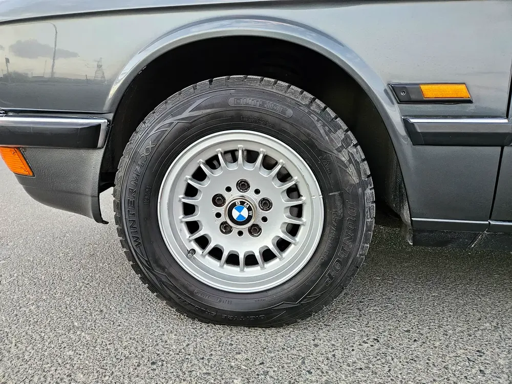 BMW 520I 1987 CLASSIC JAPAN IMPORTED - Image 9