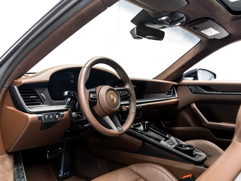 SUMMER STARTS NOW | EXCLUSIVE DEAL BY BLACKLINE! 2029 Porsche Warranty, GCC, Low KMs - Image 15