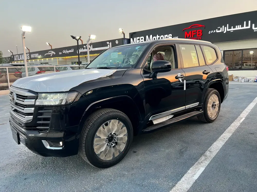 Toyota Land Cruiser GXR 3.5L 2026 - Image 6