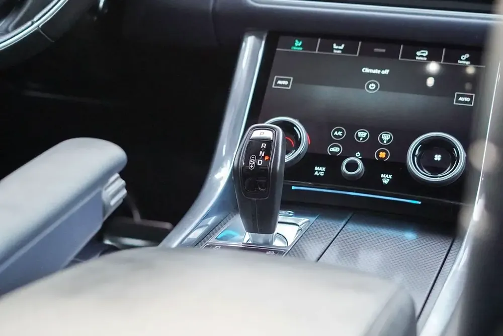 2019 Land Rover Range Rover Sport Supercharged - American Specs - Image 16