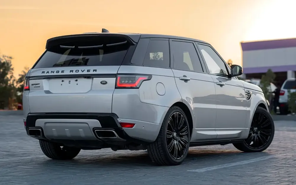 2019 Land Rover Range Rover Sport Supercharged - American Specs - Image 4