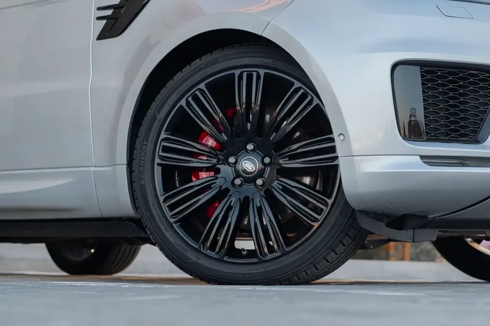 2019 Land Rover Range Rover Sport Supercharged - American Specs - Image 5