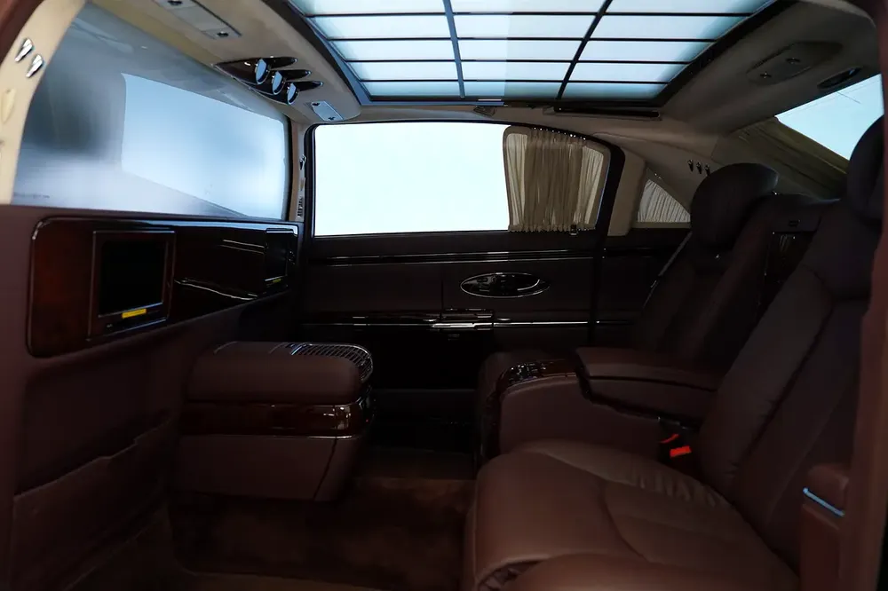 MAYBACH 62 S | PRIVACY SUITE | REAR ENTERTAINMENT | WARRANTY AVAILABLE - Image 11