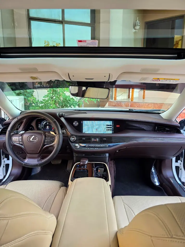 LEXUS LS 350 2018 | GCC | FULL SERVICE HISTORY FROM AL FUTTAIM - Image 13