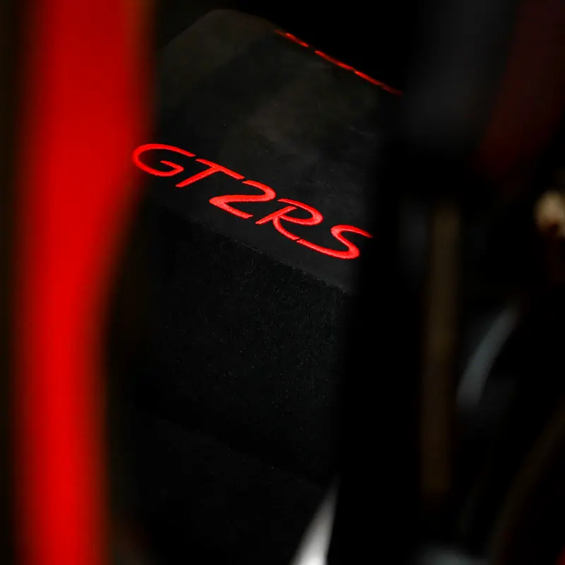 2018 PORSCHE GT2 RS / WEISSACH PACKAGE / GCC - Image 10