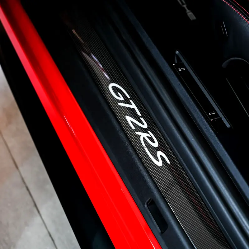 2018 PORSCHE GT2 RS / WEISSACH PACKAGE / GCC - Image 11