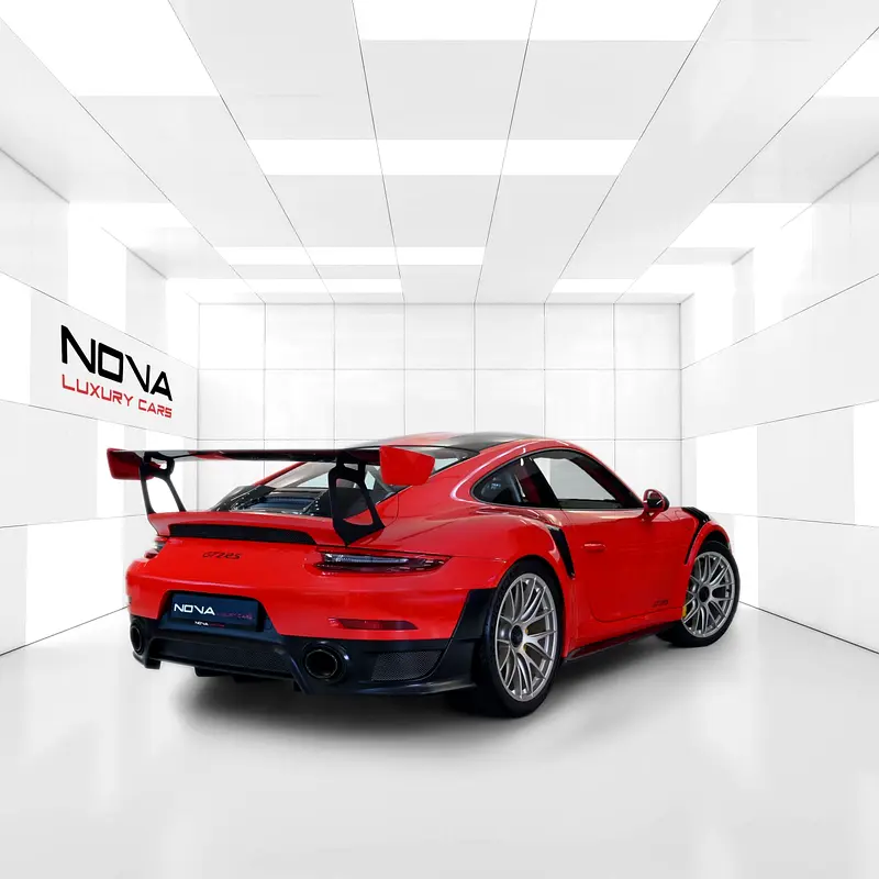 2018 PORSCHE GT2 RS / WEISSACH PACKAGE / GCC - Image 4