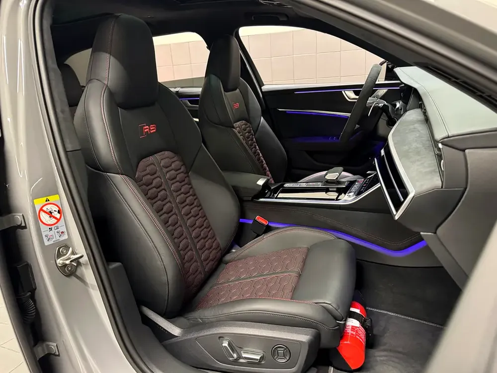 RS6 PERFORMANCE 4.0 TFSI QUATTRO | Warranty | Service - Image 14