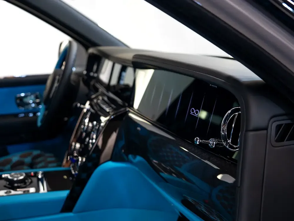 2025 | ROLLS-ROYCE CULLINAN | BLACK BADGE | GUCCI INTERIOR | BRAND NEW | 0 KM | FULL OPTION - Image 13