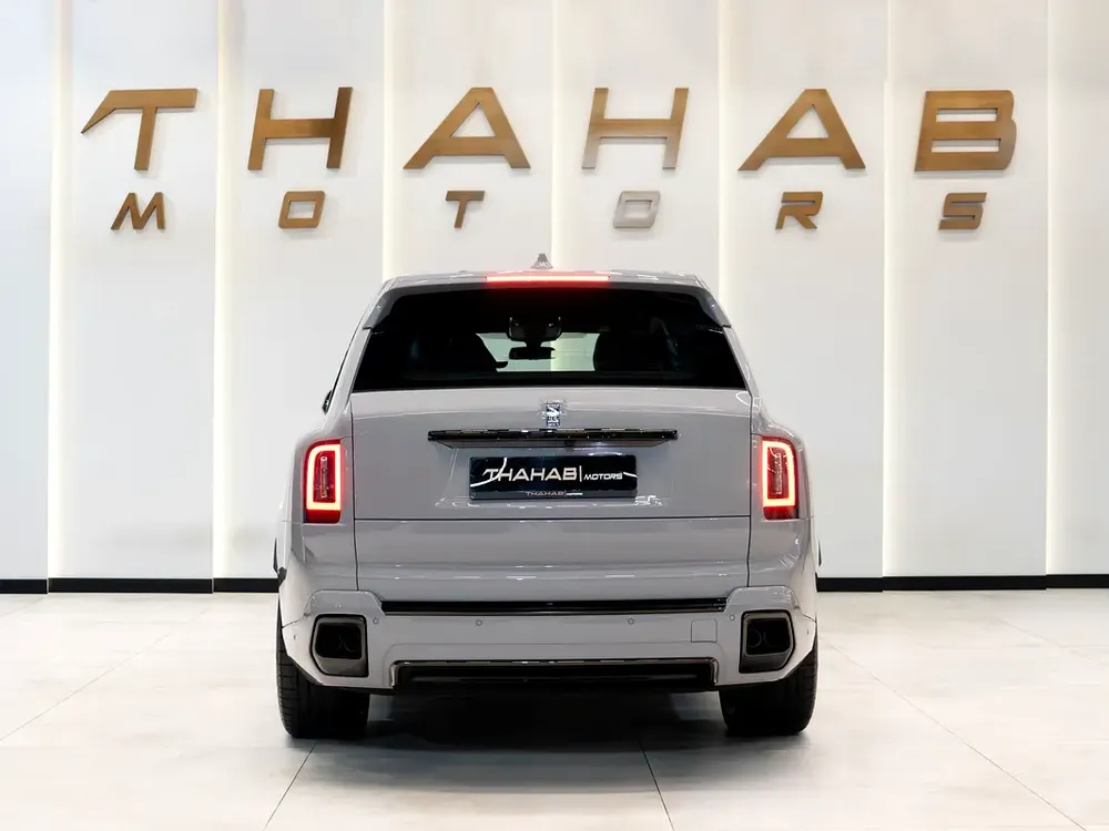 2025 | ROLLS-ROYCE CULLINAN | BLACK BADGE | GUCCI INTERIOR | BRAND NEW | 0 KM | FULL OPTION - Image 5