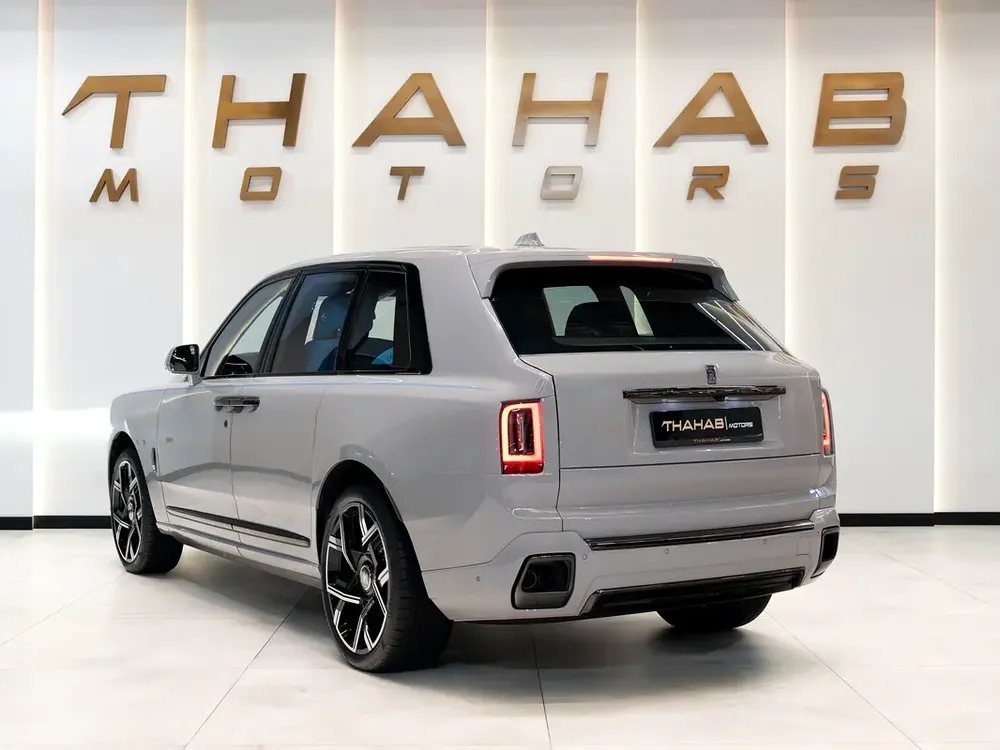 2025 | ROLLS-ROYCE CULLINAN | BLACK BADGE | GUCCI INTERIOR | BRAND NEW | 0 KM | FULL OPTION - Image 6