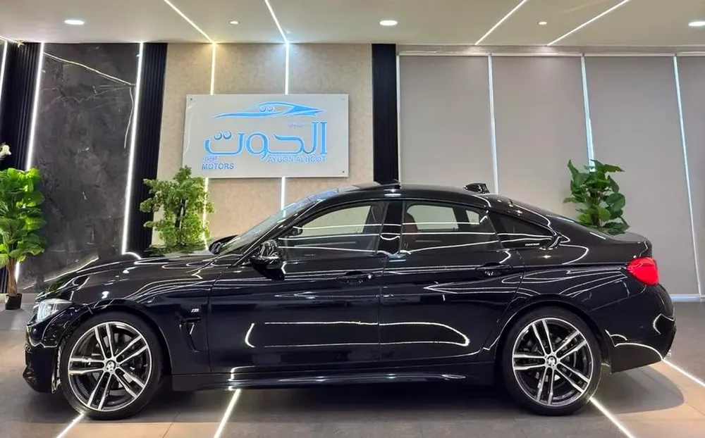 LOVELY M- KIT BMW 430i || TOP RANGE || AMAZING CONDITION || LOW MILEAGE || GCC SPECS - Image 10