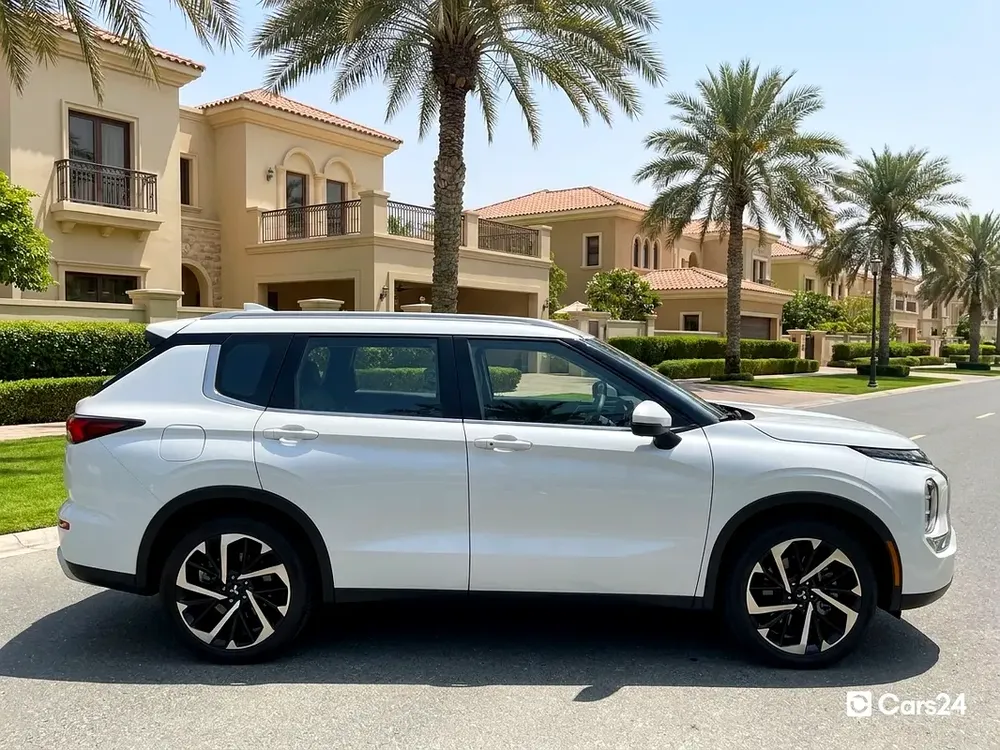 AED 1,332/month | 0 Downpayment | Free 3 Months Warranty | 30 Day Return | MITSUBISHI OUTLANDER 2024 - Image 8
