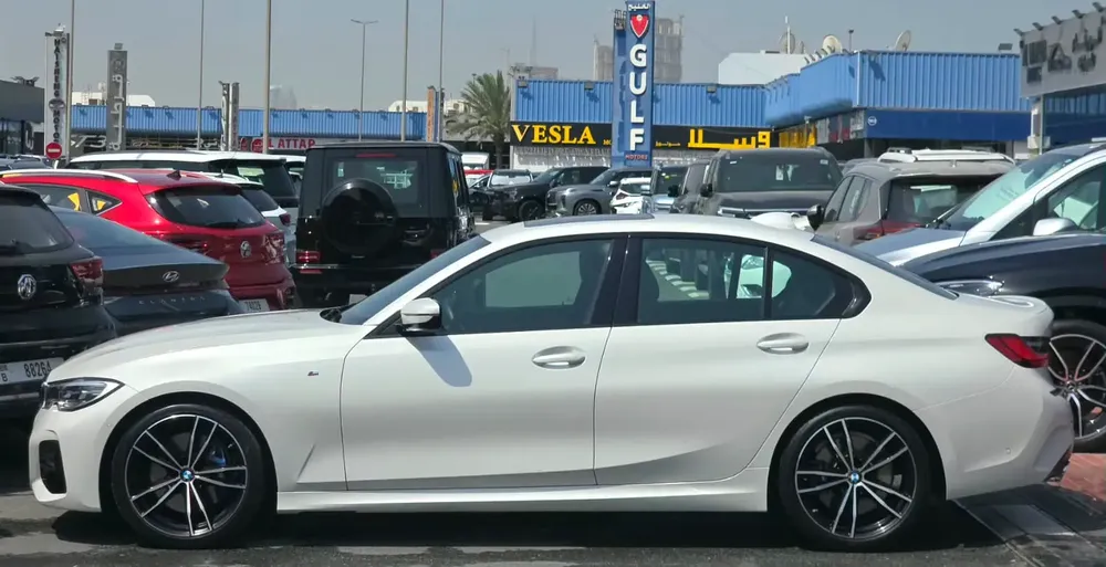 BMW 330i M Sport Warranty  service 2022 GCC - Image 8