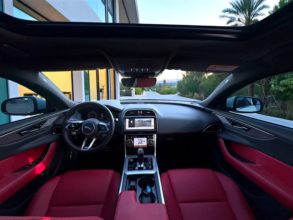 1,580 P.M | 0% DOWN PAYMENT | JAGUAR XEL S P250  | 2.0T I4 – 250 BHP - Image 13
