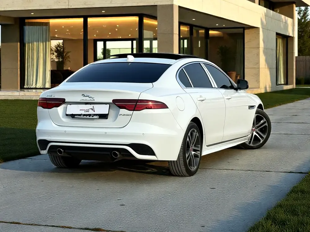 1,580 P.M | 0% DOWN PAYMENT | JAGUAR XEL S P250  | 2.0T I4 – 250 BHP - Image 7