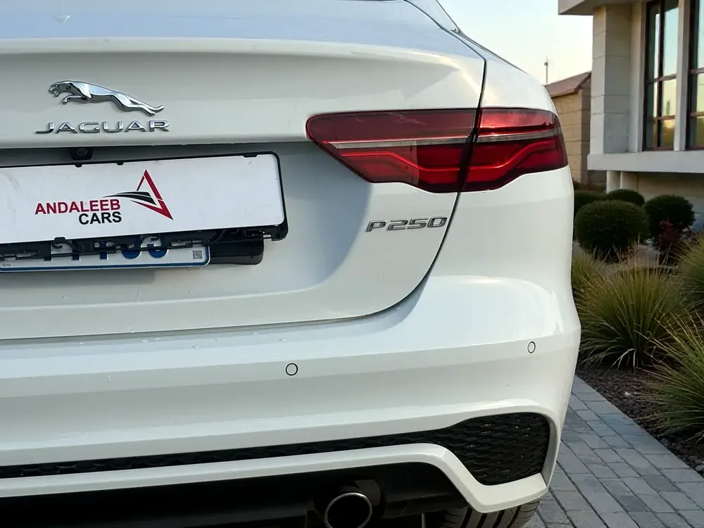 1,580 P.M | 0% DOWN PAYMENT | JAGUAR XEL S P250  | 2.0T I4 – 250 BHP - Image 9